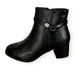 8902-1 Black